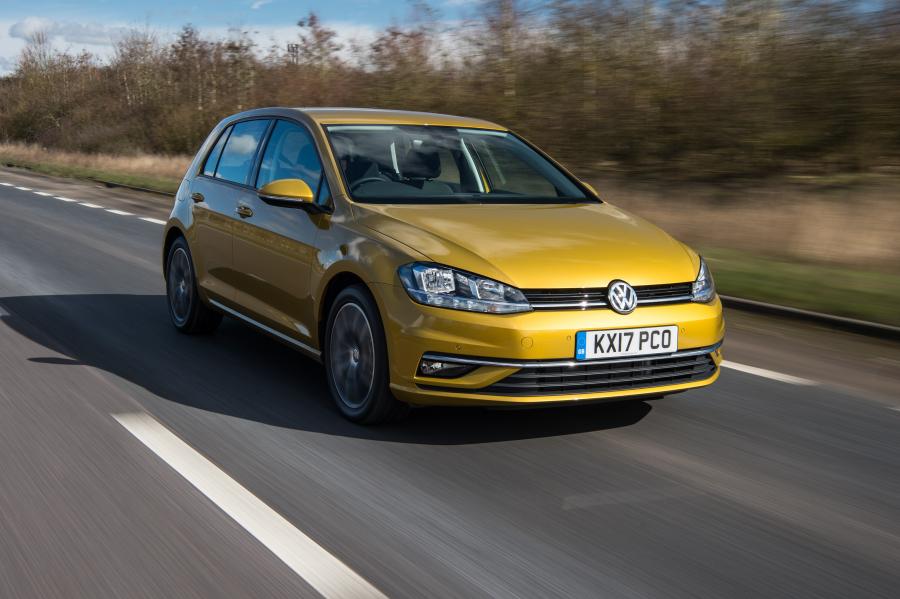 Volkswagen Golf TDI 5-Door 2017 года  (UK) (фото 11 из 30)